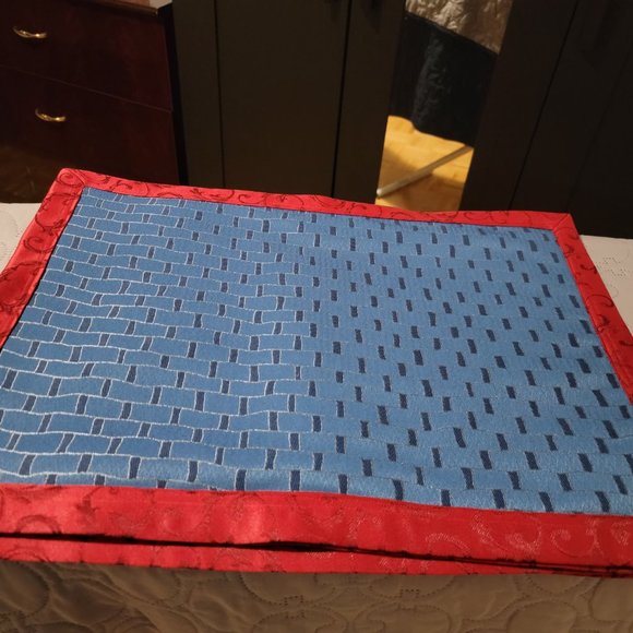 Placemats - Picture 3 of 3